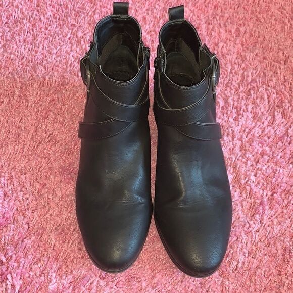 Style & Co. Harper Booties - Picture 2 of 6